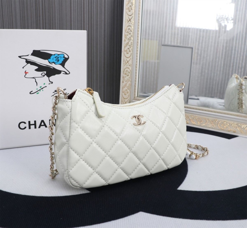 Ch**el hobo bags